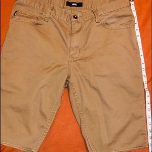 Vans khaki 22” shorts